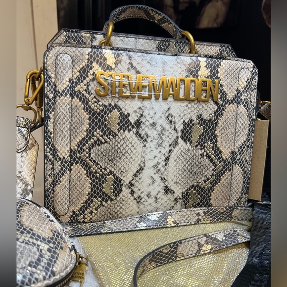 🖤🖤NWT-STEVE MADDEN STUNNING METALLIC BEVELYN SNAKE SATCHEL🖤🖤 - Picture 6 of 14